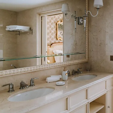 Szálloda Splendide Royal - Relais & Chateaux 5*