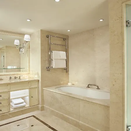 호텔 Splendide Royal - Relais & Chateaux 5*